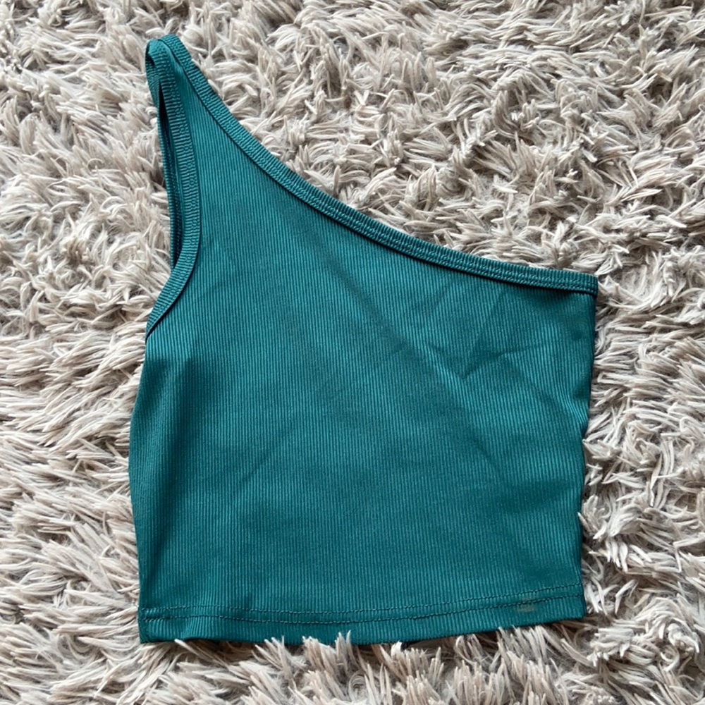 GREEN ONE SHOULDER TOP